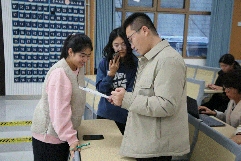 2025-10-25 12:18:07.003000 2025-10-25 12:18:07.003000